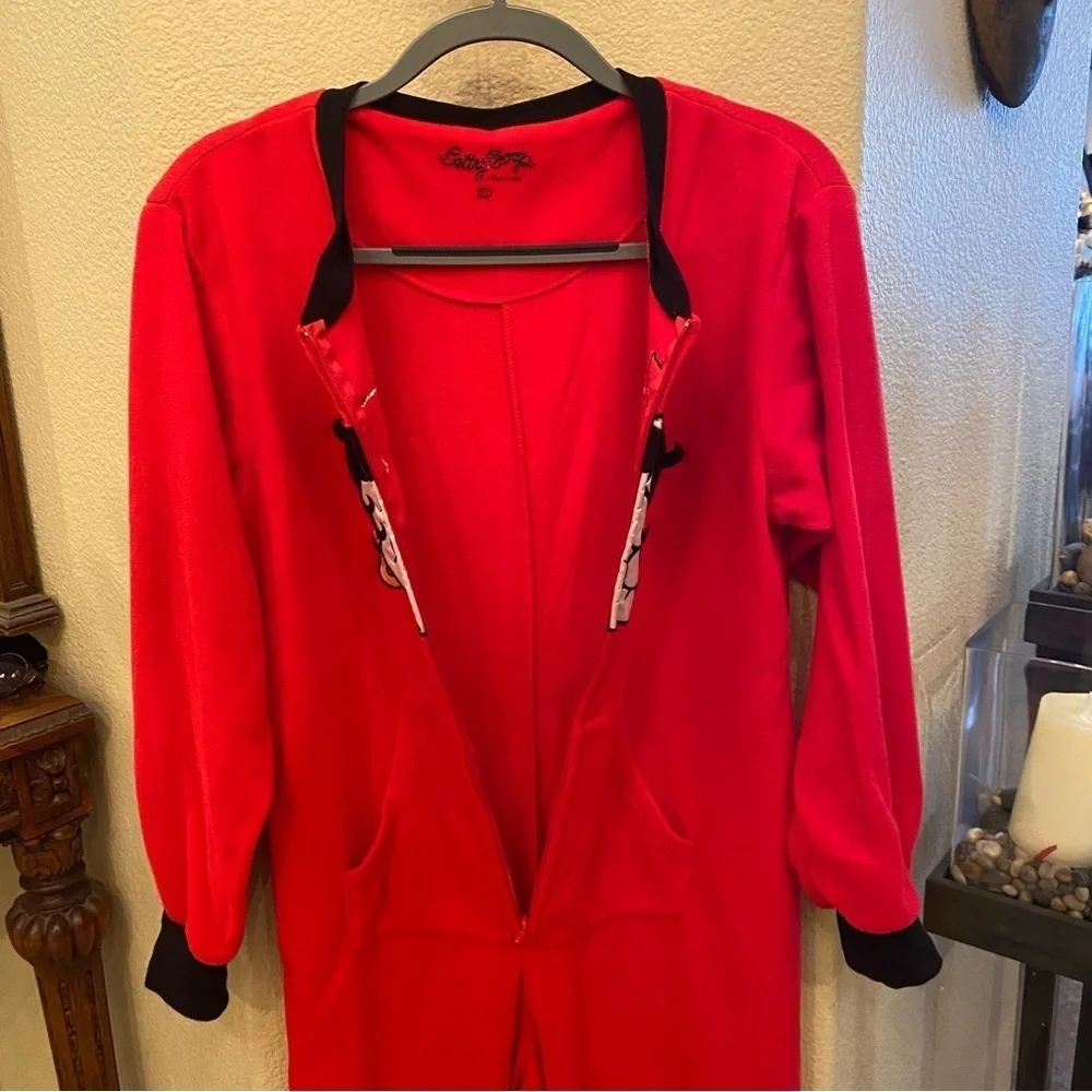 Betty Boop Red Onesie Fleece Sleepwear Pajamas Size Small